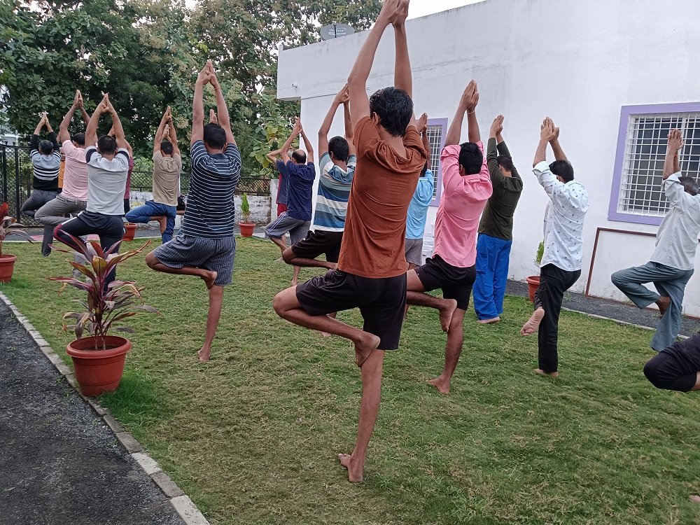 yoga prayaas vyasanmukti 8